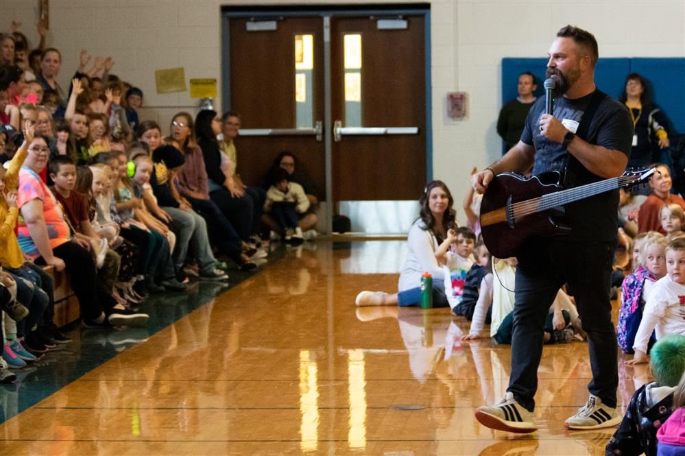  Jared Campbell Speaks to APW Students